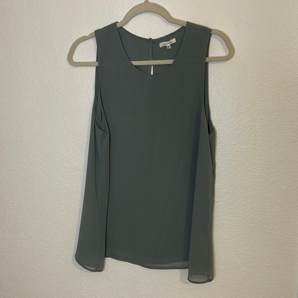 Pleione Tops - Pleione sleeveless blouse